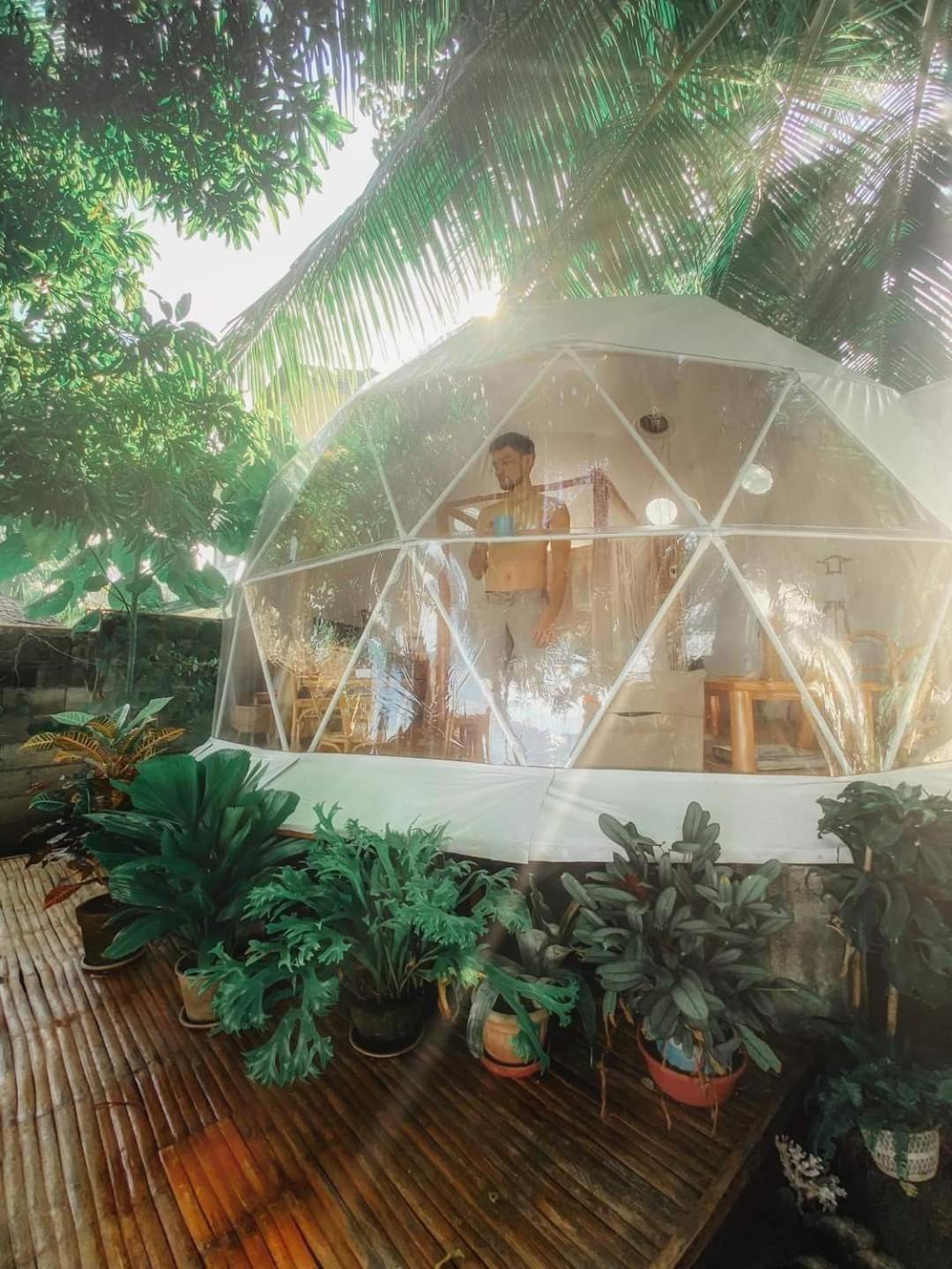 Glamping Dome Dauin Beach Resort Экстерьер фото