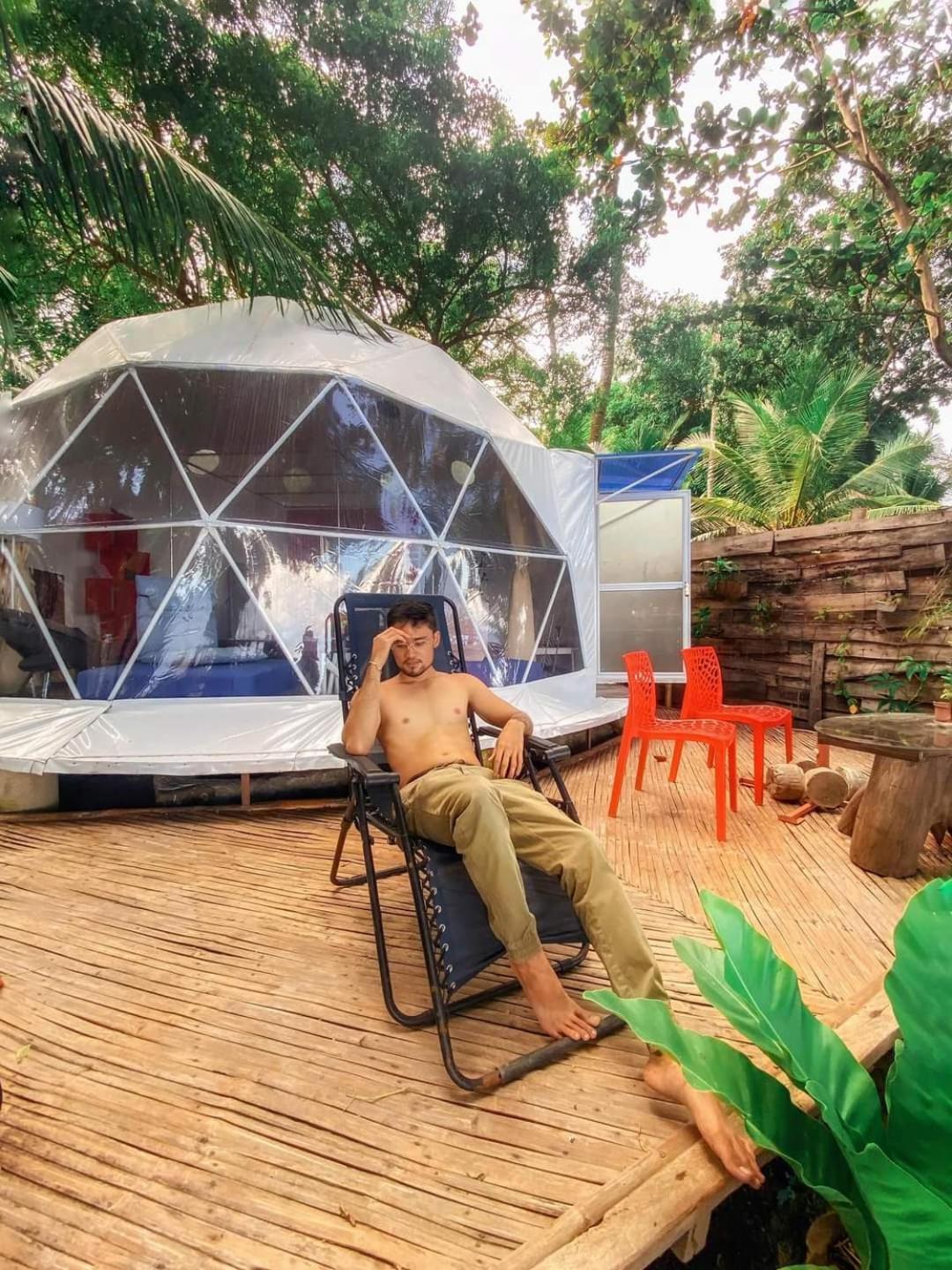 Glamping Dome Dauin Beach Resort Экстерьер фото
