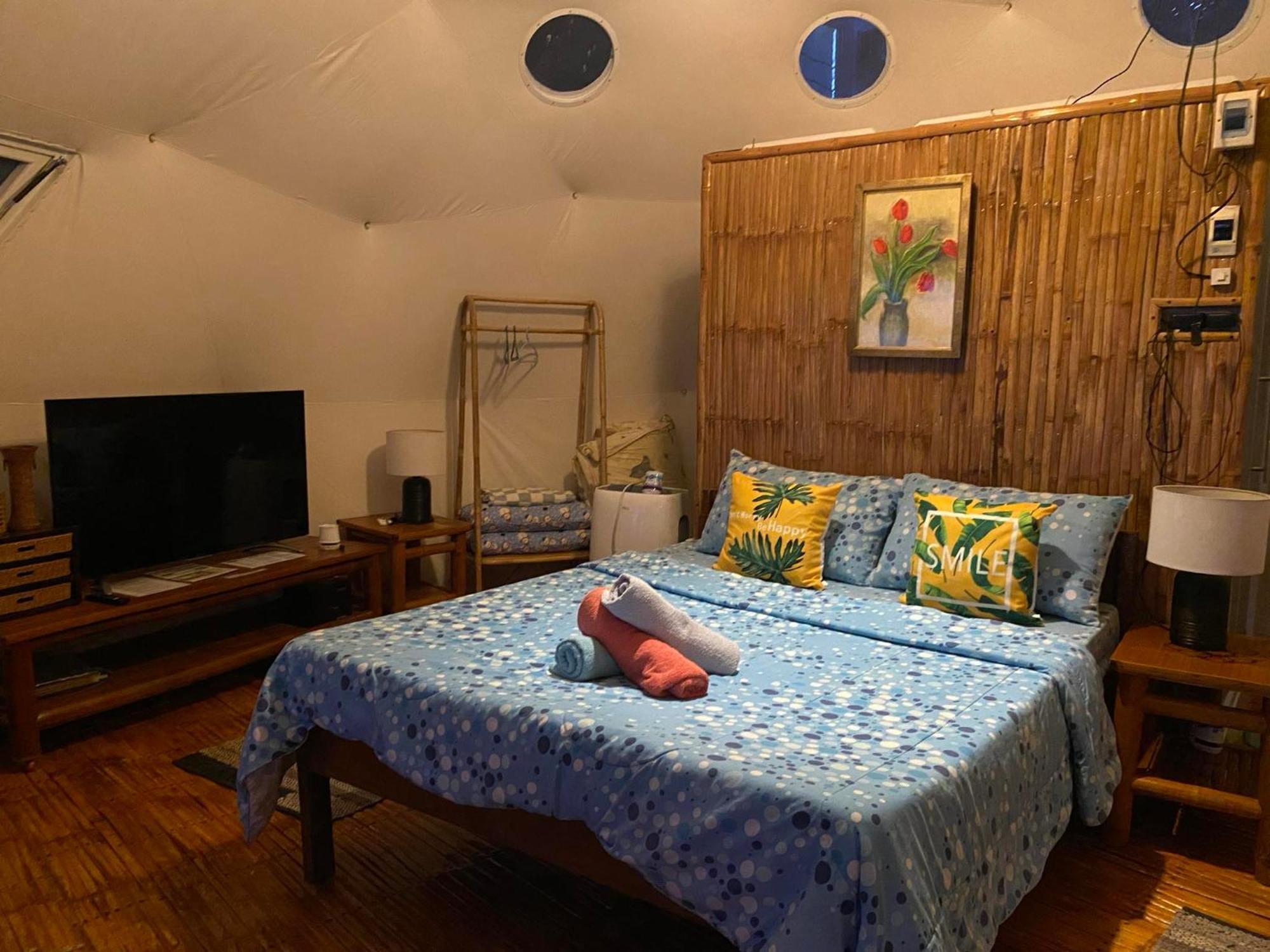 Glamping Dome Dauin Beach Resort Экстерьер фото