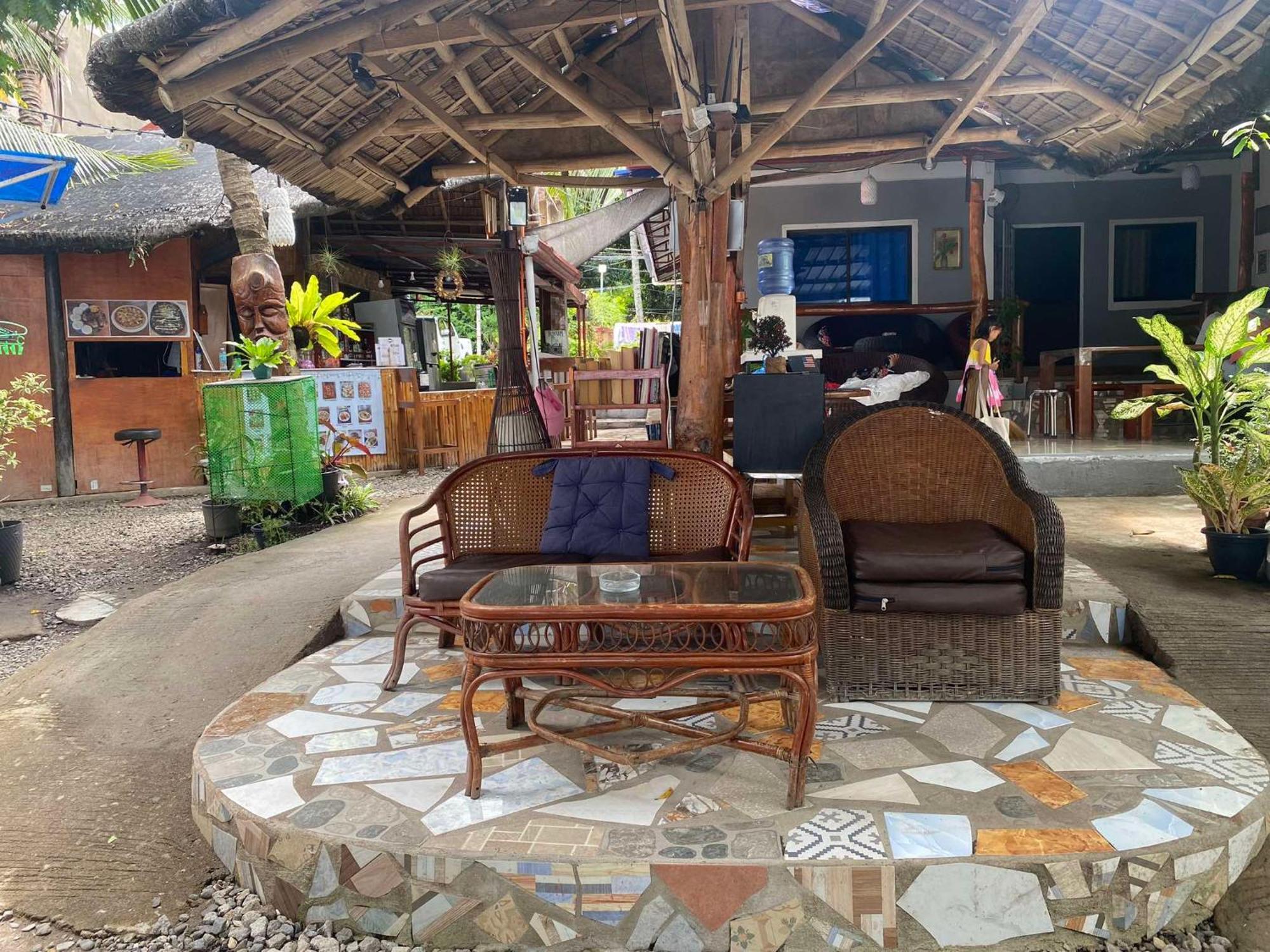 Glamping Dome Dauin Beach Resort Экстерьер фото