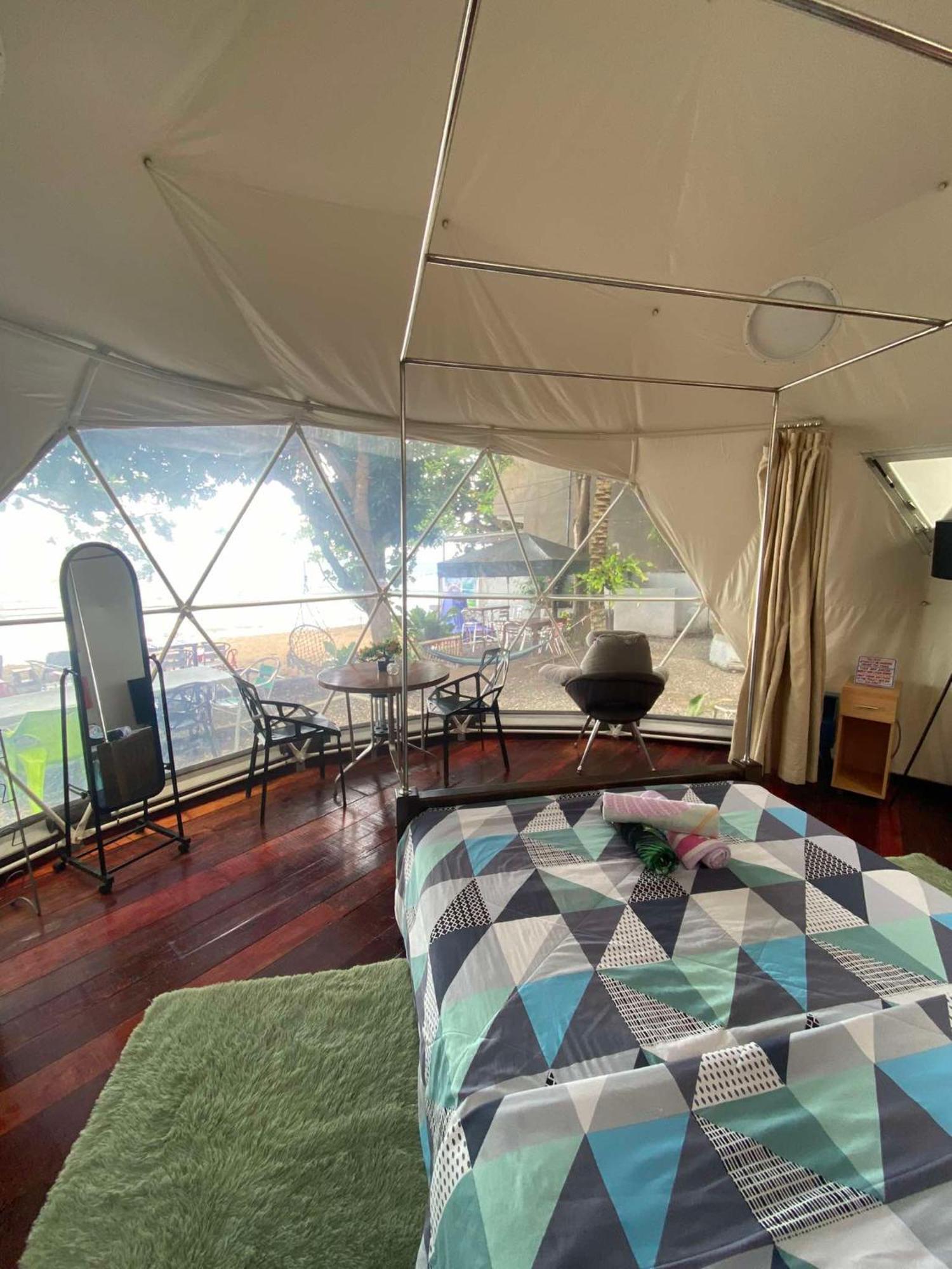 Glamping Dome Dauin Beach Resort Экстерьер фото