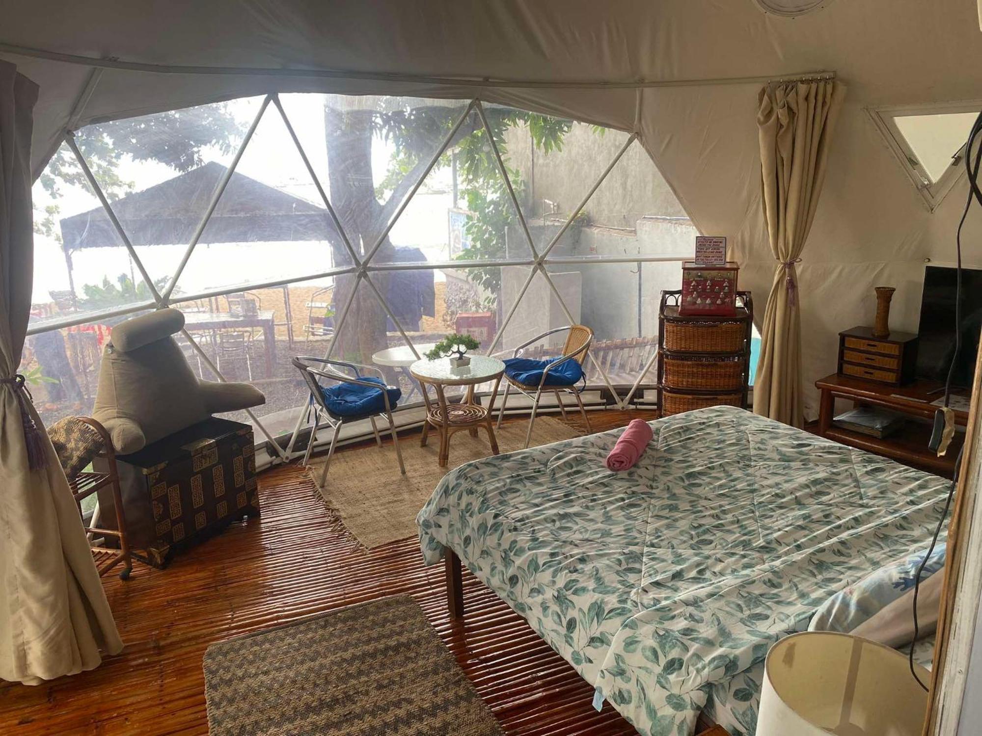 Glamping Dome Dauin Beach Resort Экстерьер фото