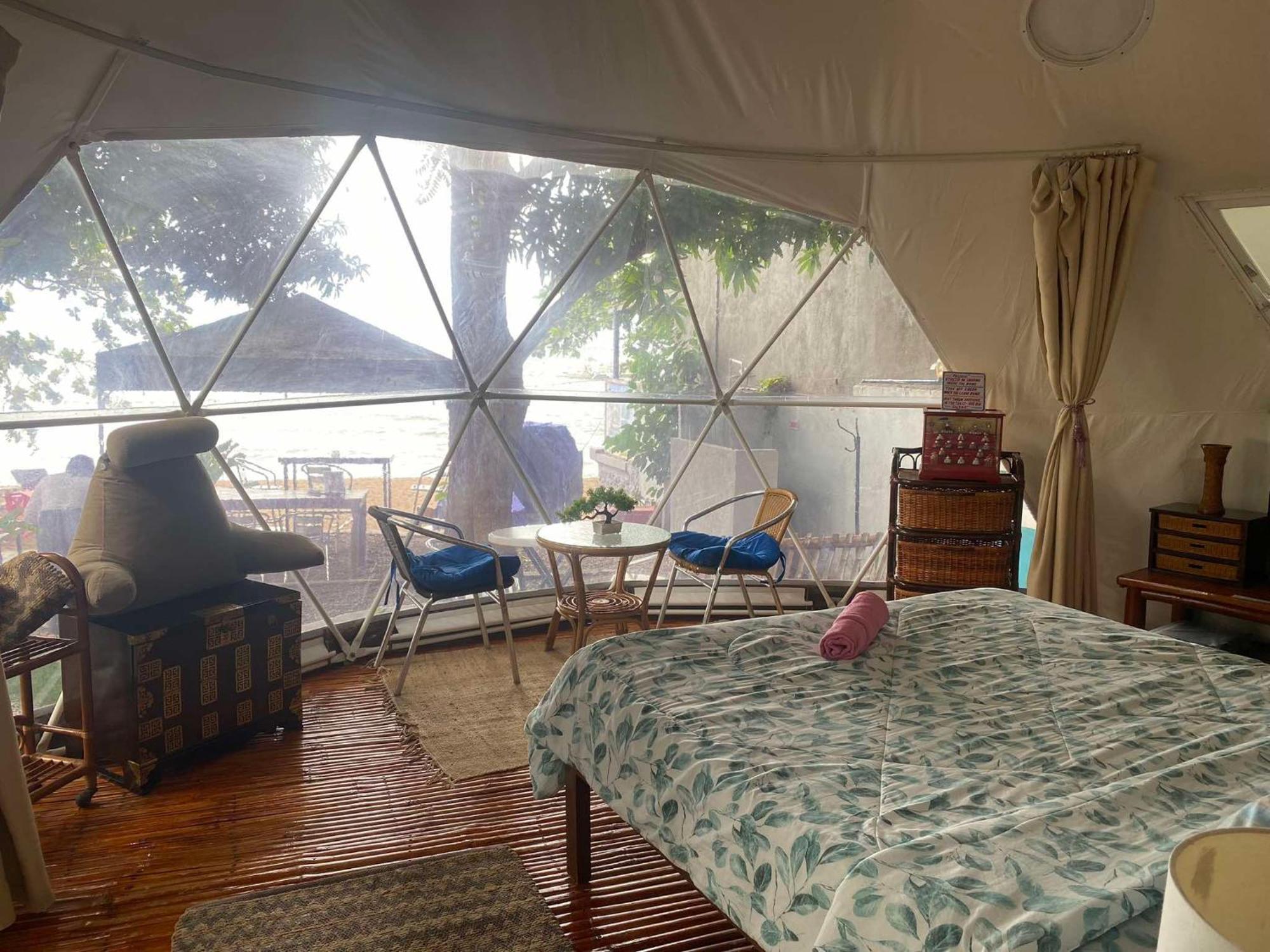 Glamping Dome Dauin Beach Resort Экстерьер фото